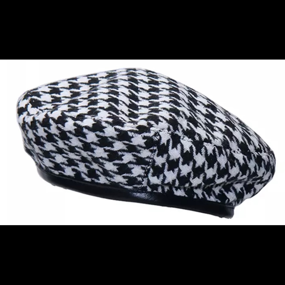 NWOT Beret with your choice of detachable brooch